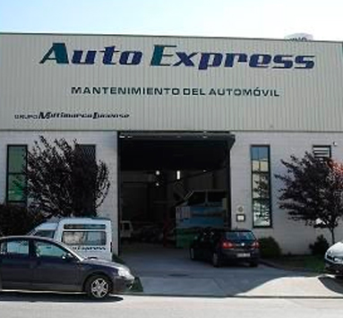 AUTO EXPRESS